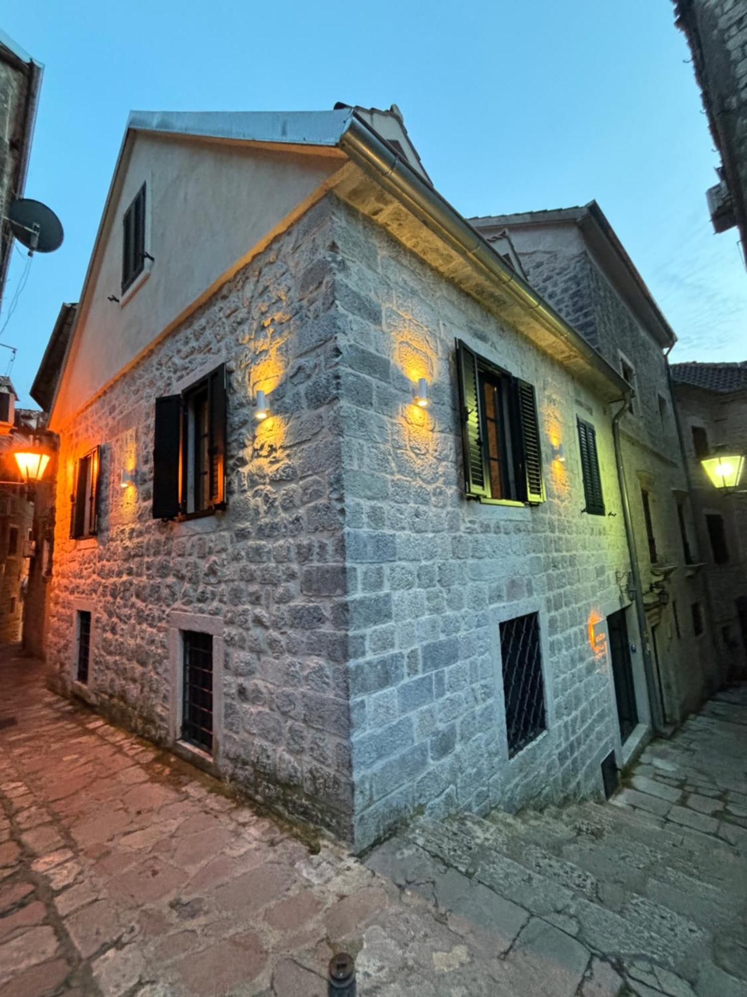 Hotel Kazin Supreme Kotor Exterior foto